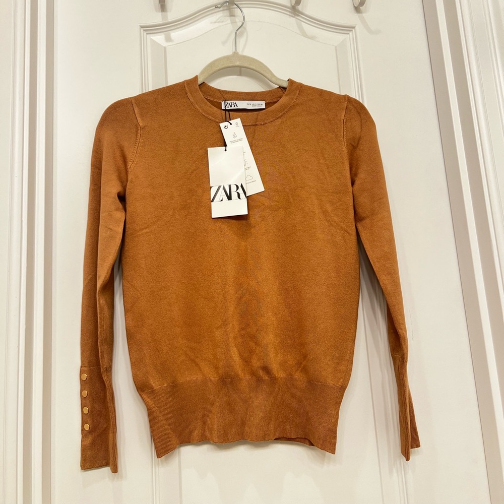 BRAND NEW! Women’s Zara long sleeve fine knit top